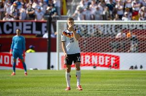 罗马诺：施洛特贝克受伤可能影响他在今夏转会