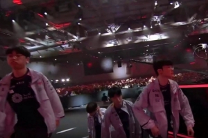 Faker：我们现在的竞技水平并不是很好，但我们是越来越强的队伍